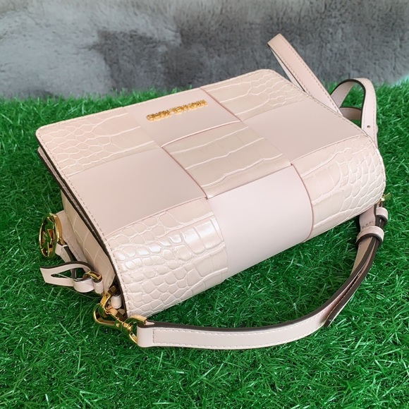 MICHAEL KORS MERCER SM CLUTCH XBODY POWDER BLUSH - Picture 11 of 15